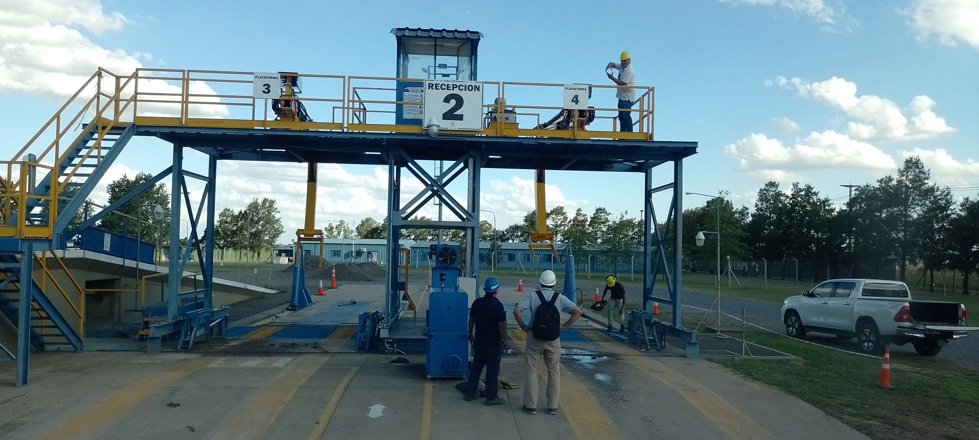 ESTRUCTURAS METÁLICAS - trabajo de R Y RJSP OVIEDO